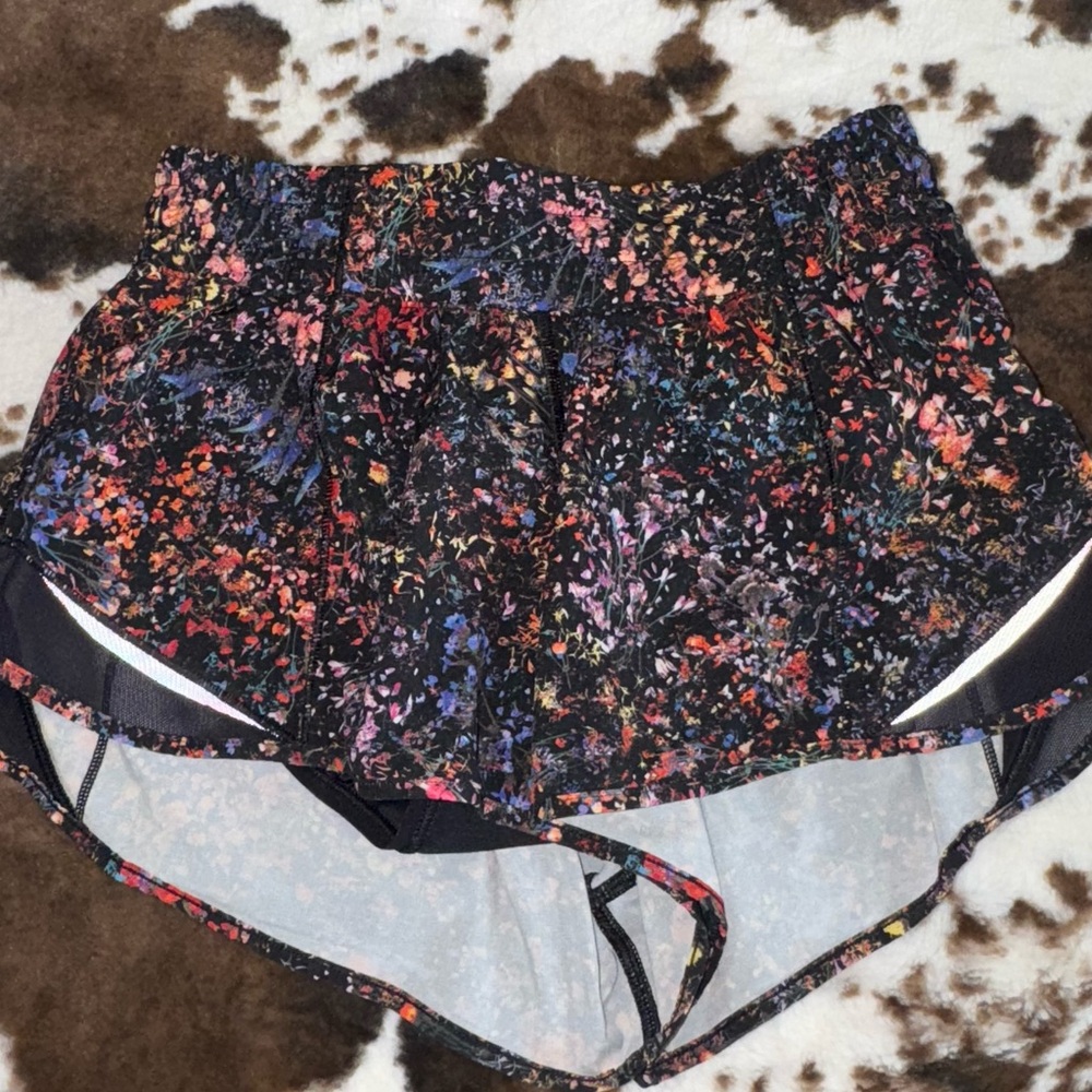 Lululemon hotty hot shorts